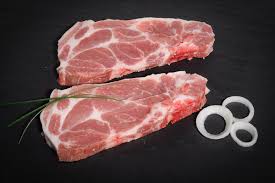 PO104 COTE DE PORC ECHINE AVEC OS